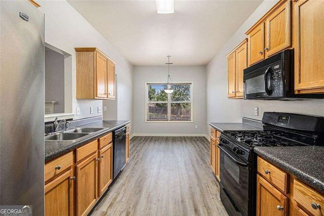 28 Lanier Crossing, Hiram, GA 30141