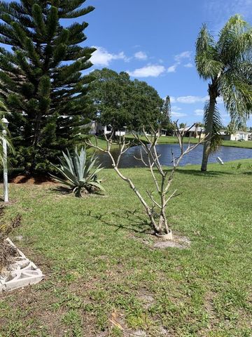 114 Camino Del Rio, Port St. Lucie, FL 34952