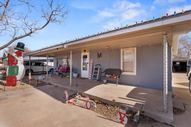 805 Avenue C, Levelland, TX 79336