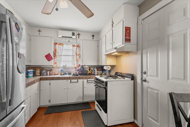 805 Avenue C, Levelland, TX 79336