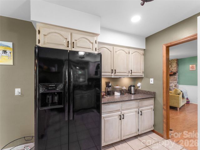 121 Churchill Downs Drive, Fairview, NC 28730