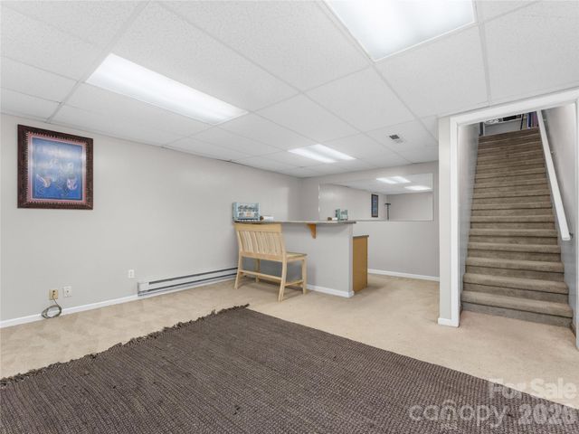 121 Churchill Downs Drive, Fairview, NC 28730