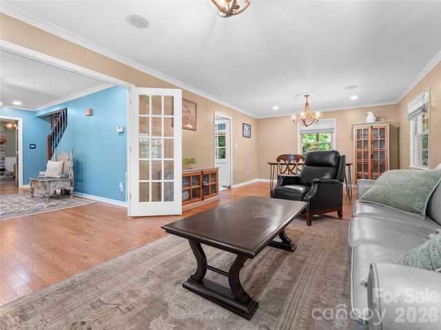 121 Churchill Downs Drive, Fairview, NC 28730