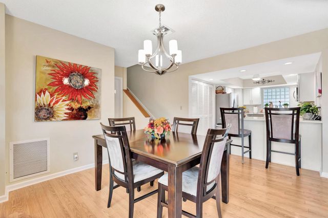11571 Winchester Drive 27 D, Palm Beach Gardens, FL 33410