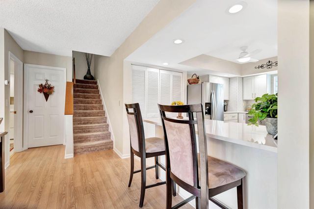11571 Winchester Drive 27 D, Palm Beach Gardens, FL 33410