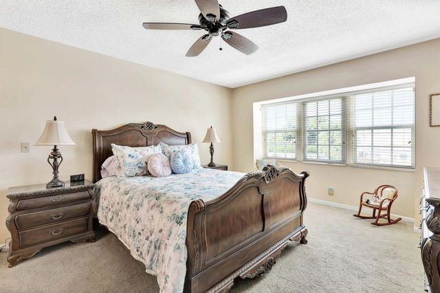 11571 Winchester Drive 27 D, Palm Beach Gardens, FL 33410