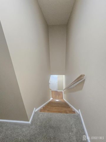 28 Inverness Drive, Edison, NJ 08820