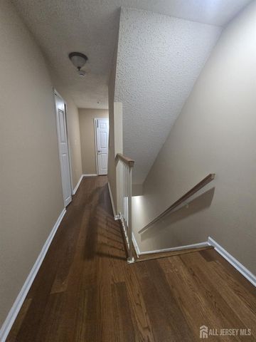 28 Inverness Drive, Edison, NJ 08820