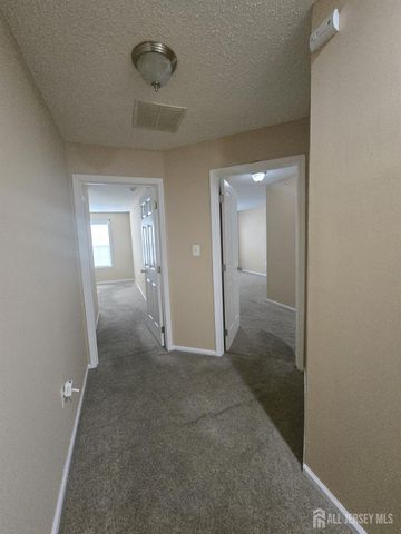 28 Inverness Drive, Edison, NJ 08820
