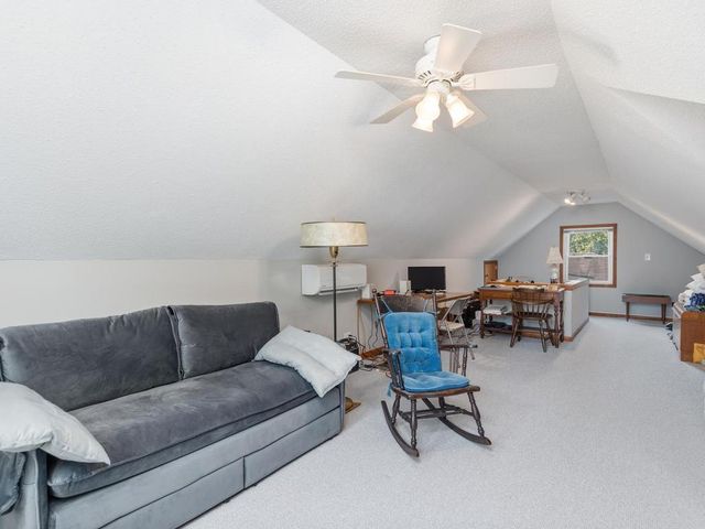325 5th Avenue N, Hopkins, MN 55343