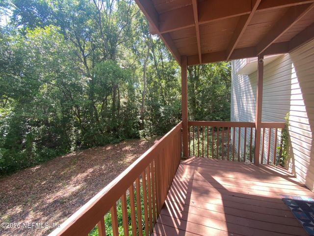 7043 VALLEY CREST Court, Jacksonville, FL 32277