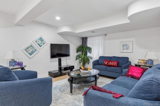 8948 E Cedar Hill Place, Lone Tree, CO 80124
