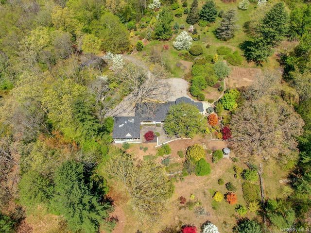 380 Cross River Road, Katonah, NY 10536