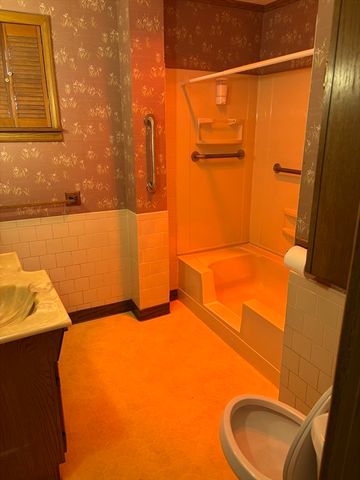 15 Brook Street, Webster, MA 01570