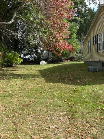 15 Brook Street, Webster, MA 01570