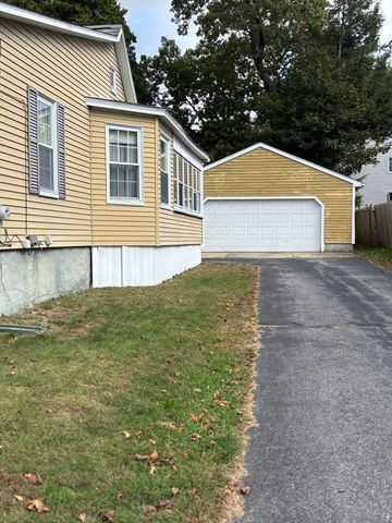 15 Brook Street, Webster, MA 01570