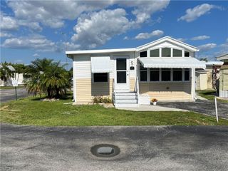 1 Zircon DR 1Z, Naples, FL 34114