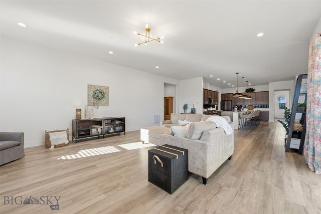 1718 Wyatt Earp Court, Belgrade, MT 59714