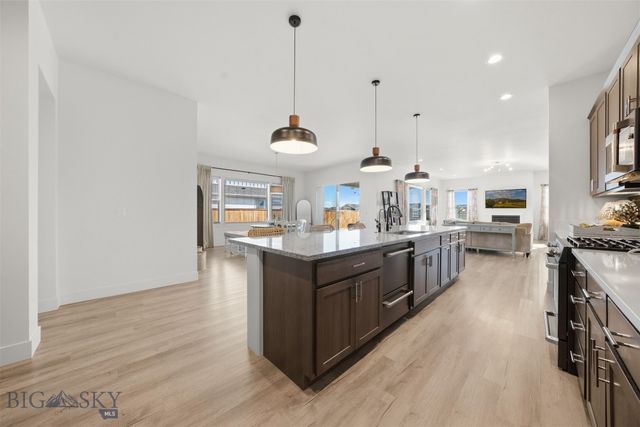 1718 Wyatt Earp Court, Belgrade, MT 59714