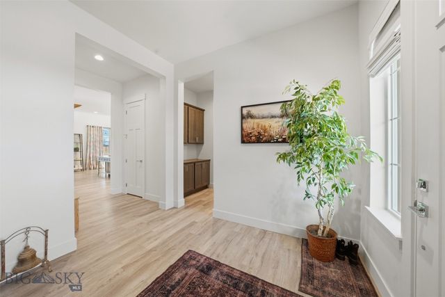 1718 Wyatt Earp Court, Belgrade, MT 59714