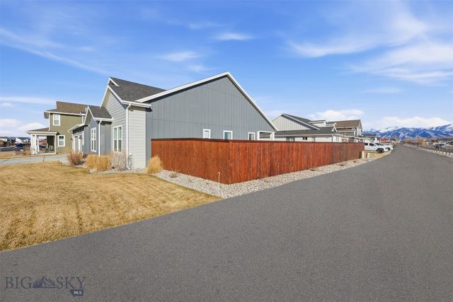 1718 Wyatt Earp Court, Belgrade, MT 59714