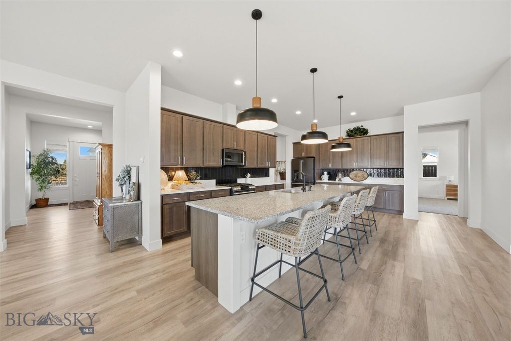 1718 Wyatt Earp Court, Belgrade, MT 59714