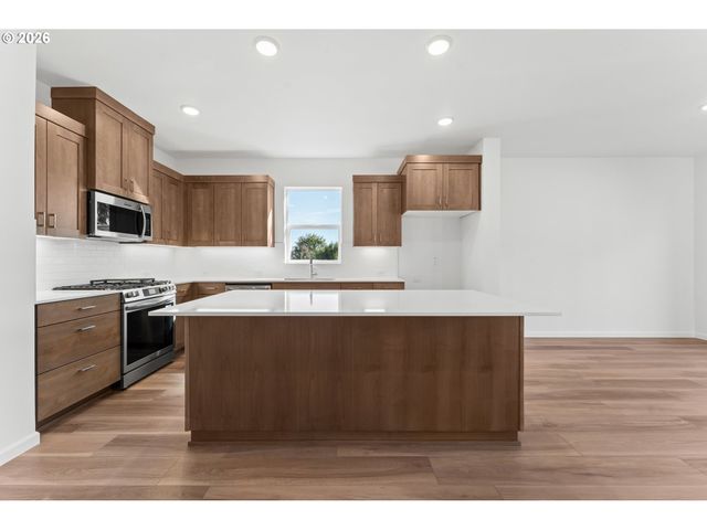 32788 Sw Keys Landing Way, Scappoose, OR 97056