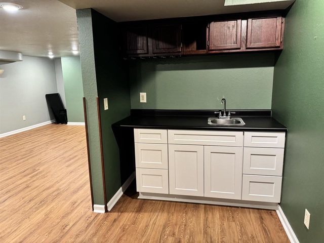 209 Hilltop Circle, Brooklyn, WI 53521