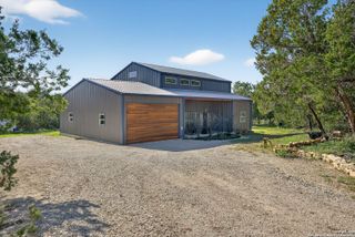 1081 English Hollow, Bandera, TX 78003