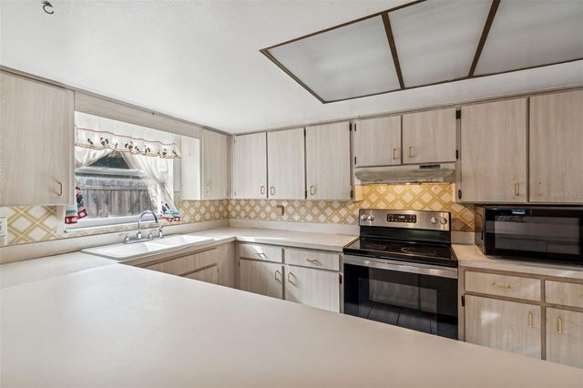 14324 THOMPSON AVENUE, Hudson, FL 34669