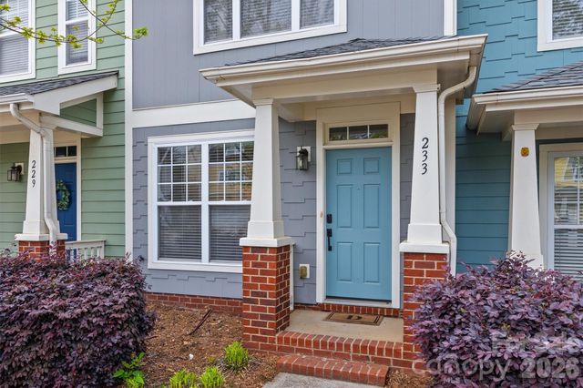 233 Hurston Circle, Charlotte, NC 28208