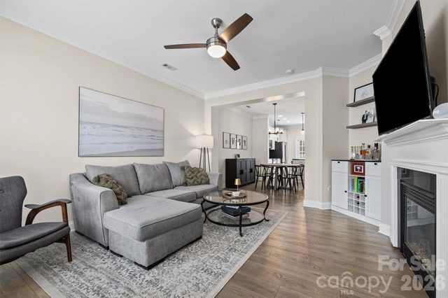 233 Hurston Circle, Charlotte, NC 28208