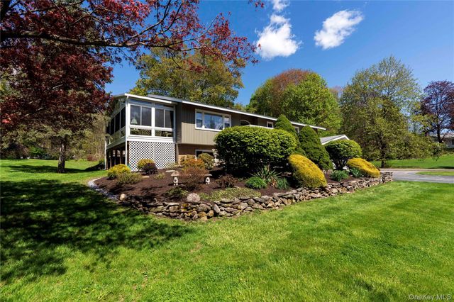 41 Arthursburg Road, Lagrangeville, NY 12540