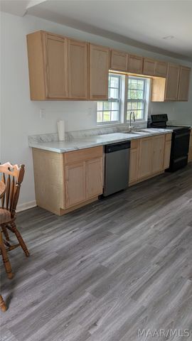 2029 County Road 16 Cr, Valley Grande, AL 36701