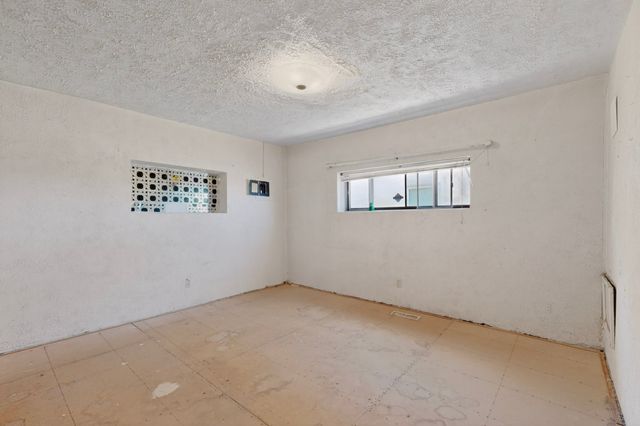 1311 S Saint Francis, Santa Fe, NM 87505