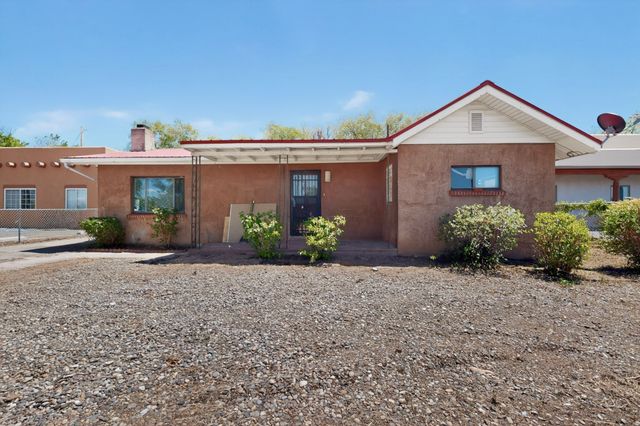 1311 S Saint Francis, Santa Fe, NM 87505