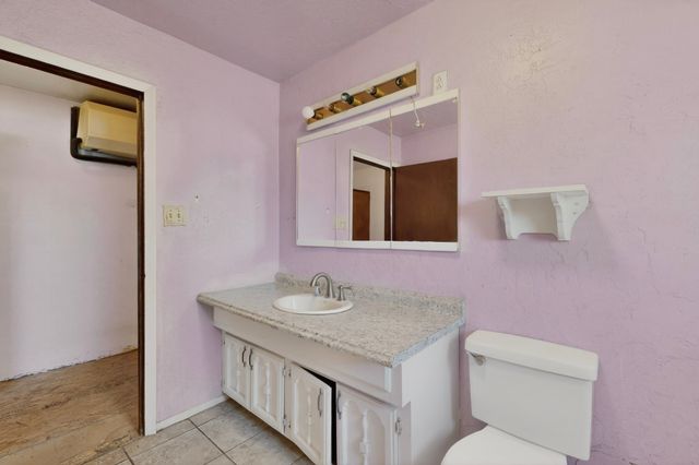 1311 S Saint Francis, Santa Fe, NM 87505
