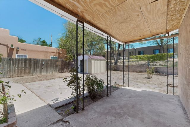 1311 S Saint Francis, Santa Fe, NM 87505