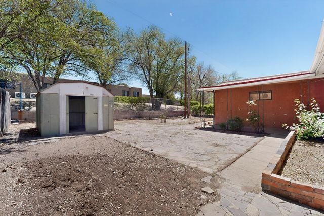 1311 S Saint Francis, Santa Fe, NM 87505
