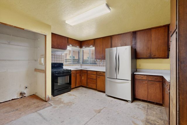 1311 S Saint Francis, Santa Fe, NM 87505