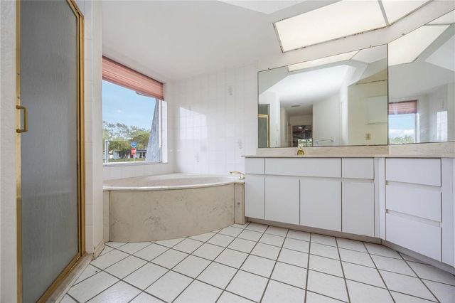 1987 PONCE DE LEON BOULEVARD, North Port, FL 34291