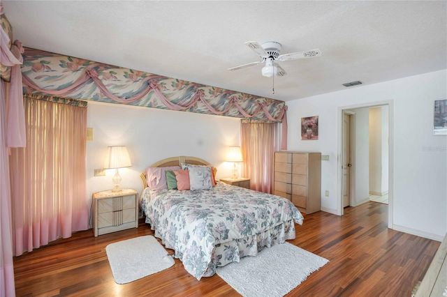 1987 PONCE DE LEON BOULEVARD, North Port, FL 34291