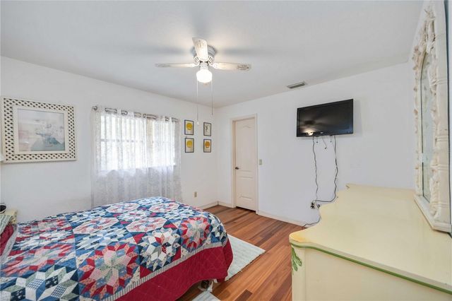 1987 PONCE DE LEON BOULEVARD, North Port, FL 34291