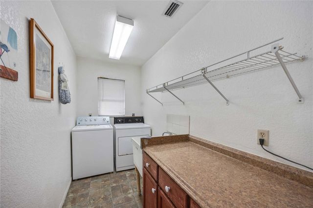 1987 PONCE DE LEON BOULEVARD, North Port, FL 34291