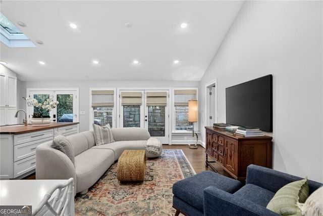 60 Montgomery Ferry Drive NE, Atlanta, GA 30309