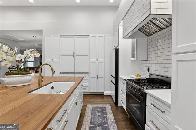 60 Montgomery Ferry Drive NE, Atlanta, GA 30309