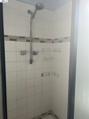 3823 E Donner Ave, Fresno, CA 93726