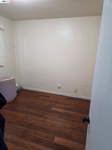 3823 E Donner Ave, Fresno, CA 93726