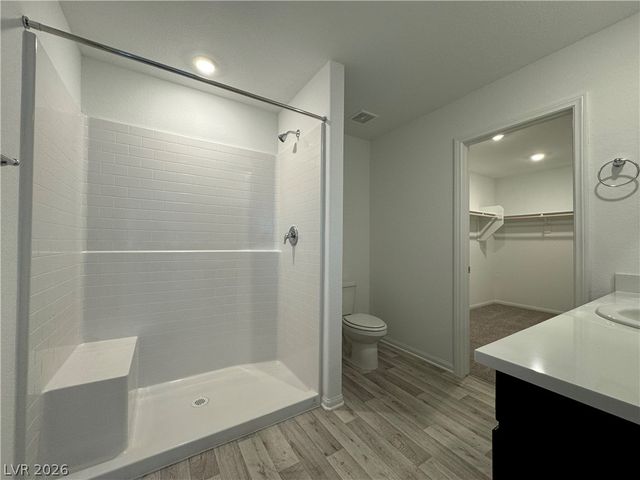 7640 Royal Halo Avenue, Las Vegas, NV 89113