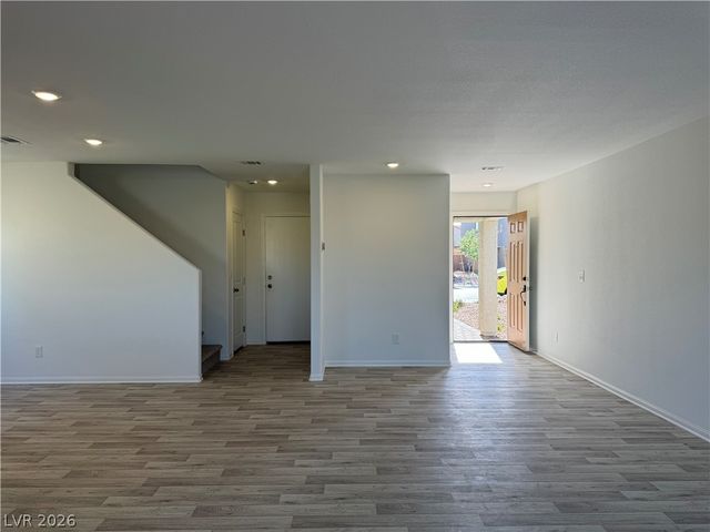 7640 Royal Halo Avenue, Las Vegas, NV 89113